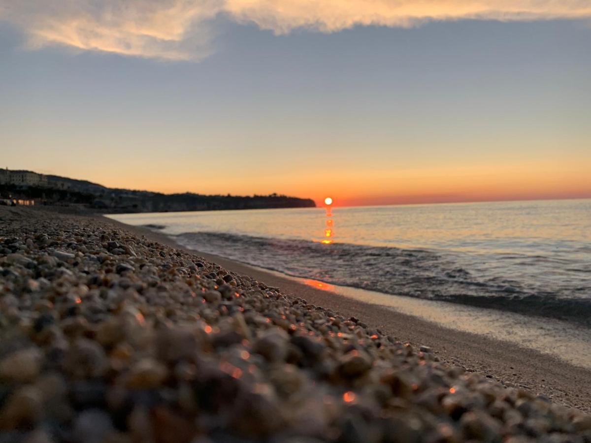 A 300 Passi Dal Mare Villa Tropea Luaran gambar